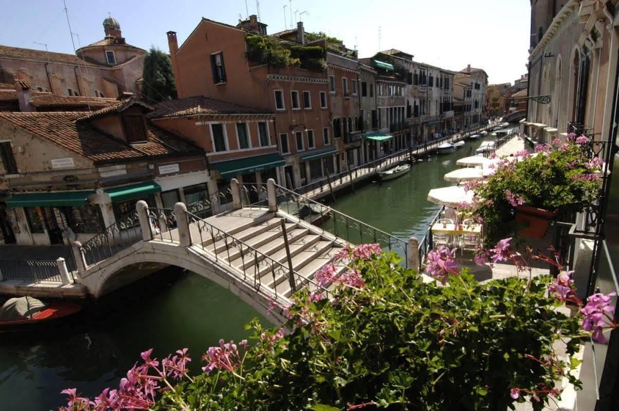 Hotel Florida Venesia Bagian luar foto